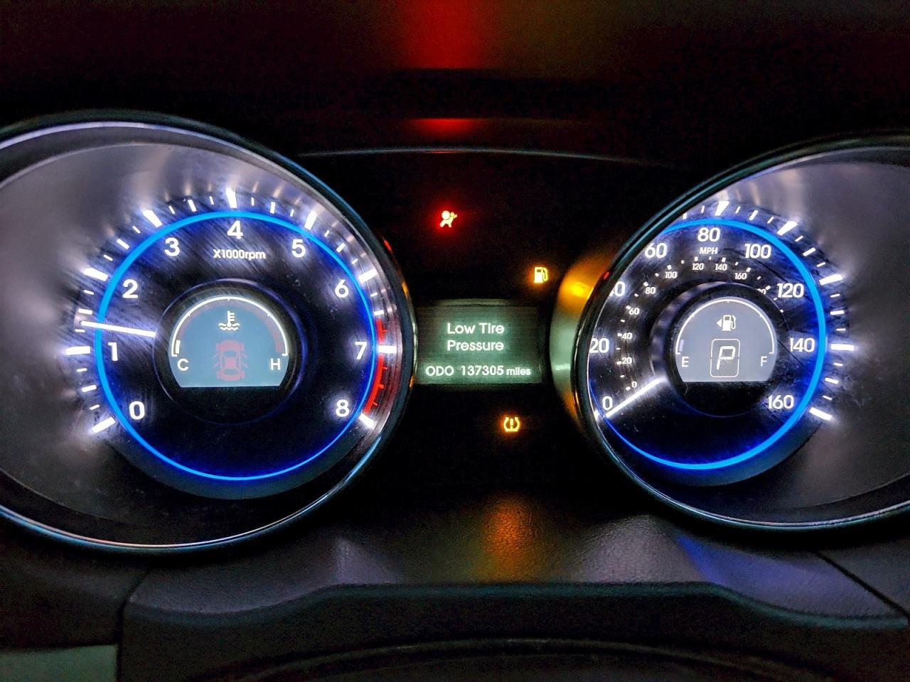 2011 HYUNDAI SONATA