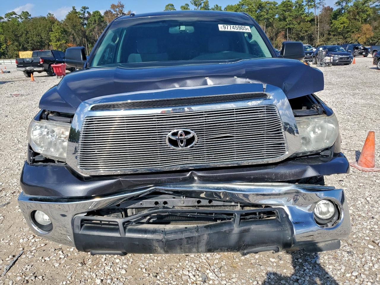 2012 TOYOTA TUNDRA