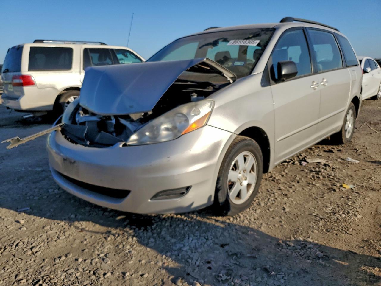 2007 TOYOTA SIENNA