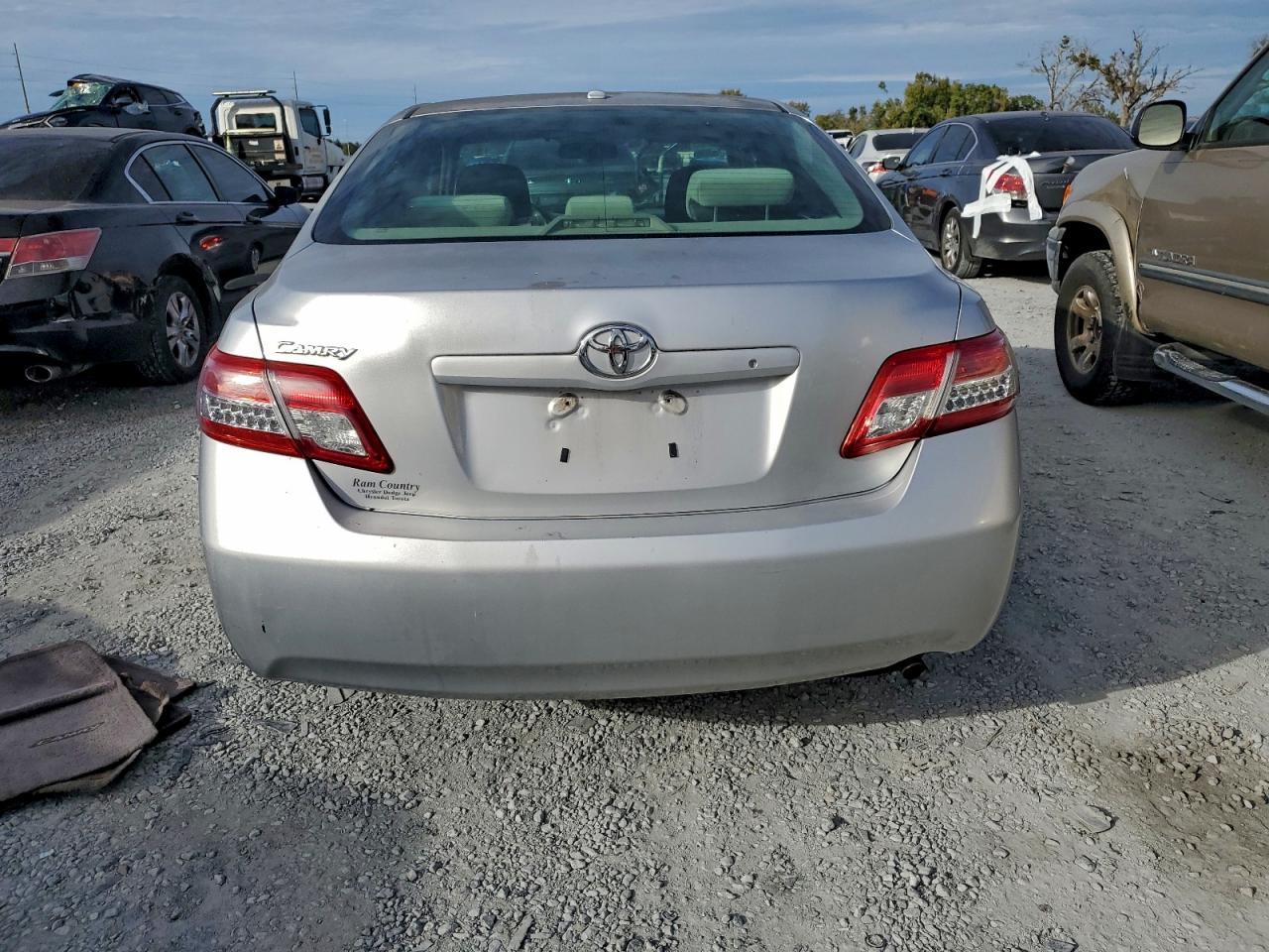 2010 TOYOTA CAMRY