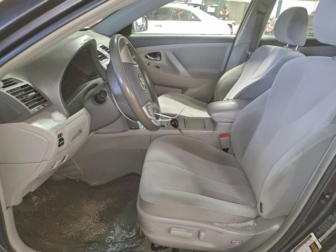 2011 TOYOTA CAMRY