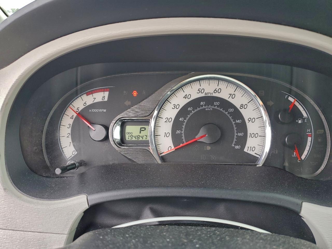 2012 TOYOTA SIENNA