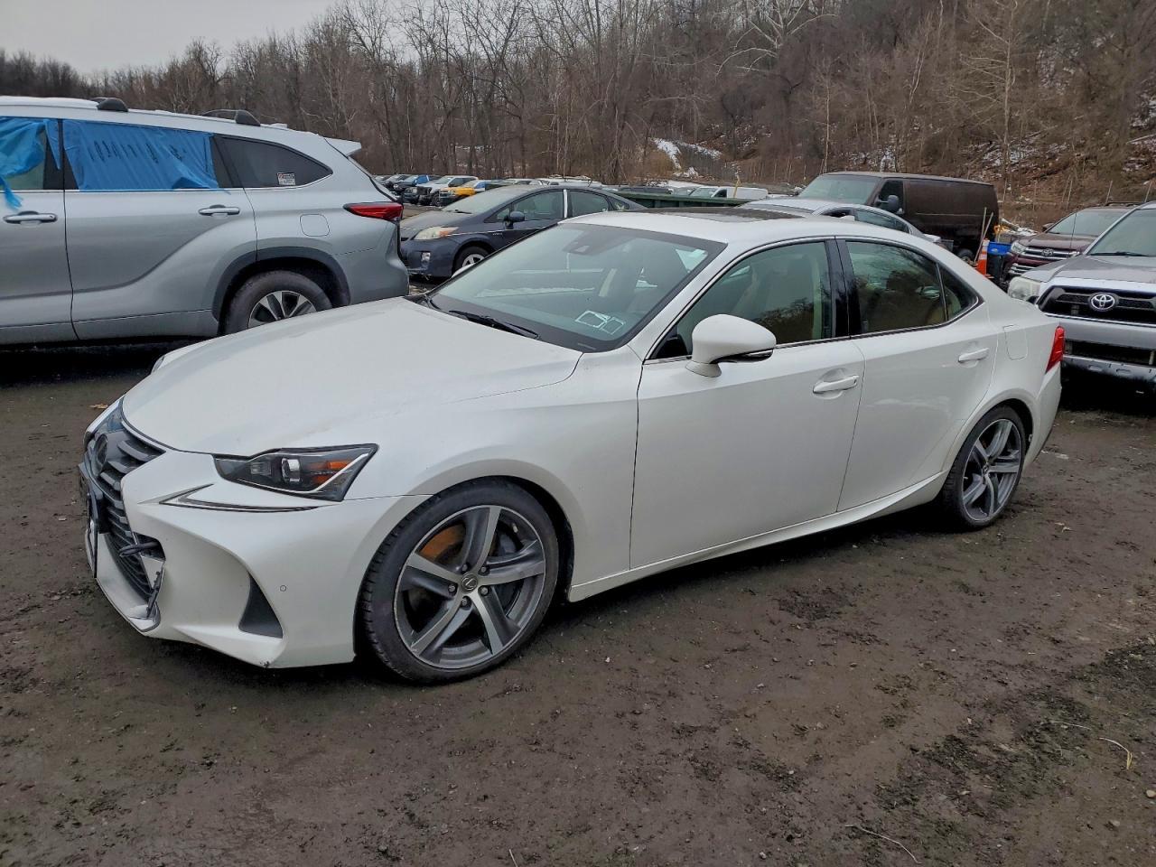 2020 LEXUS IS 300