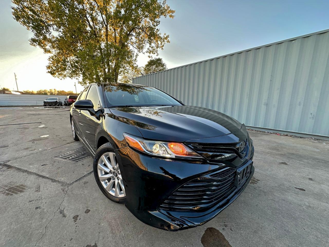 2019 TOYOTA CAMRY