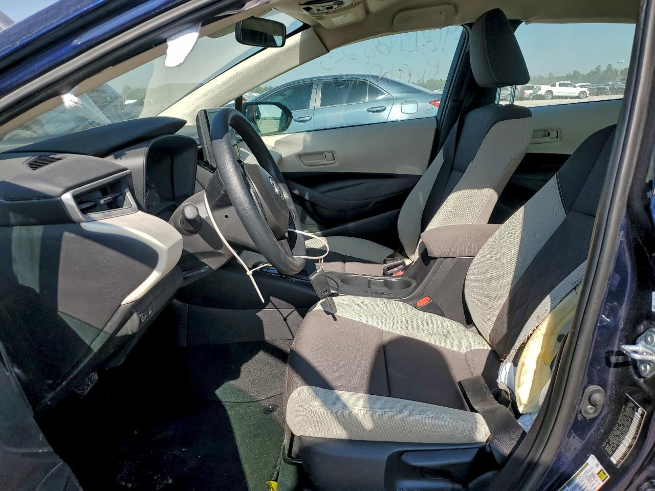 2025 TOYOTA COROLLA