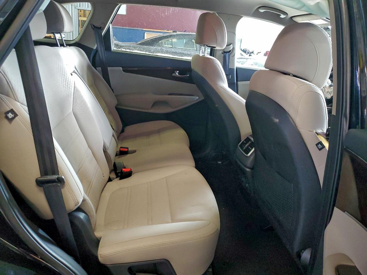 2017 KIA SORENTO