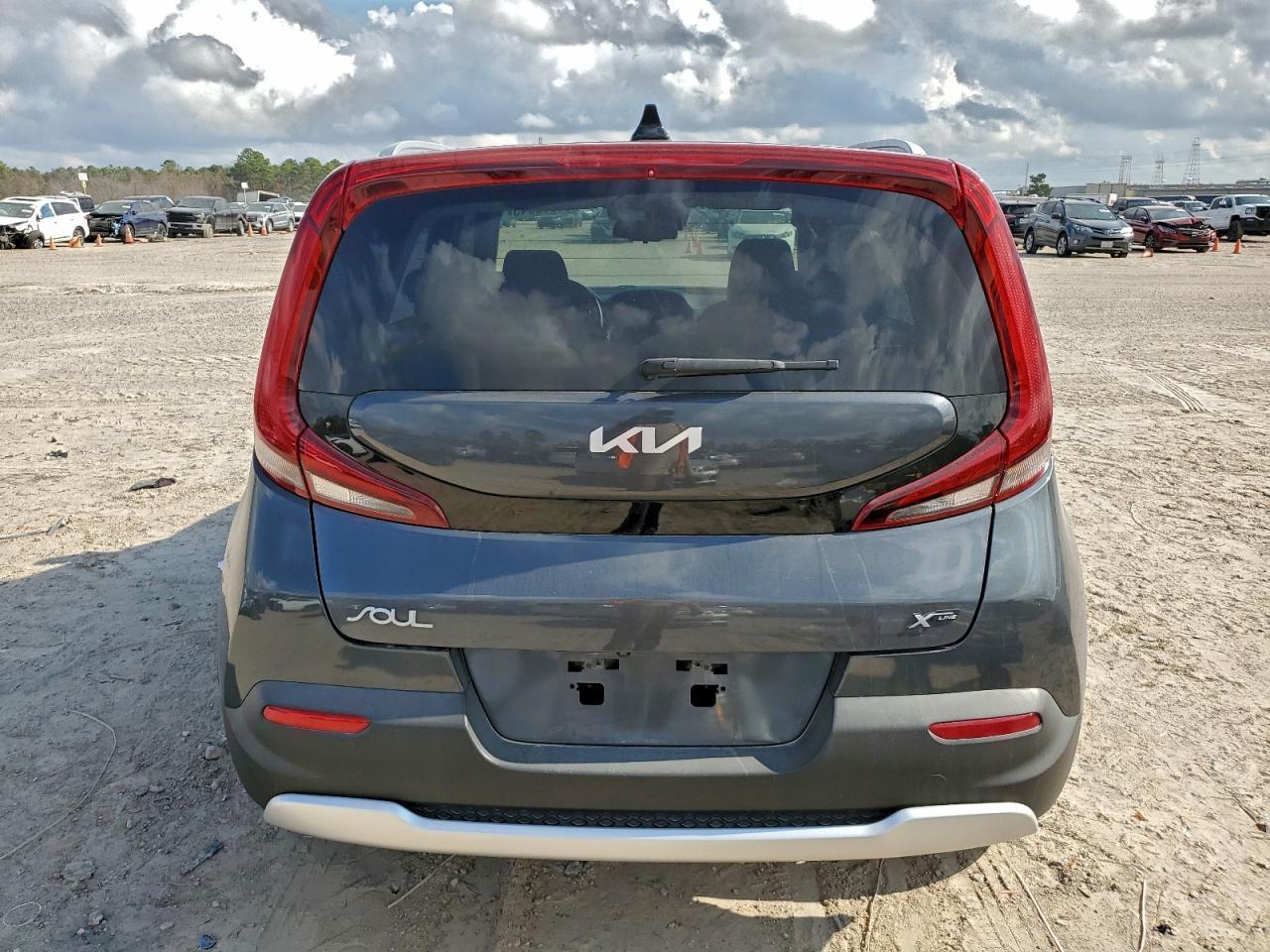 2022 KIA SOUL