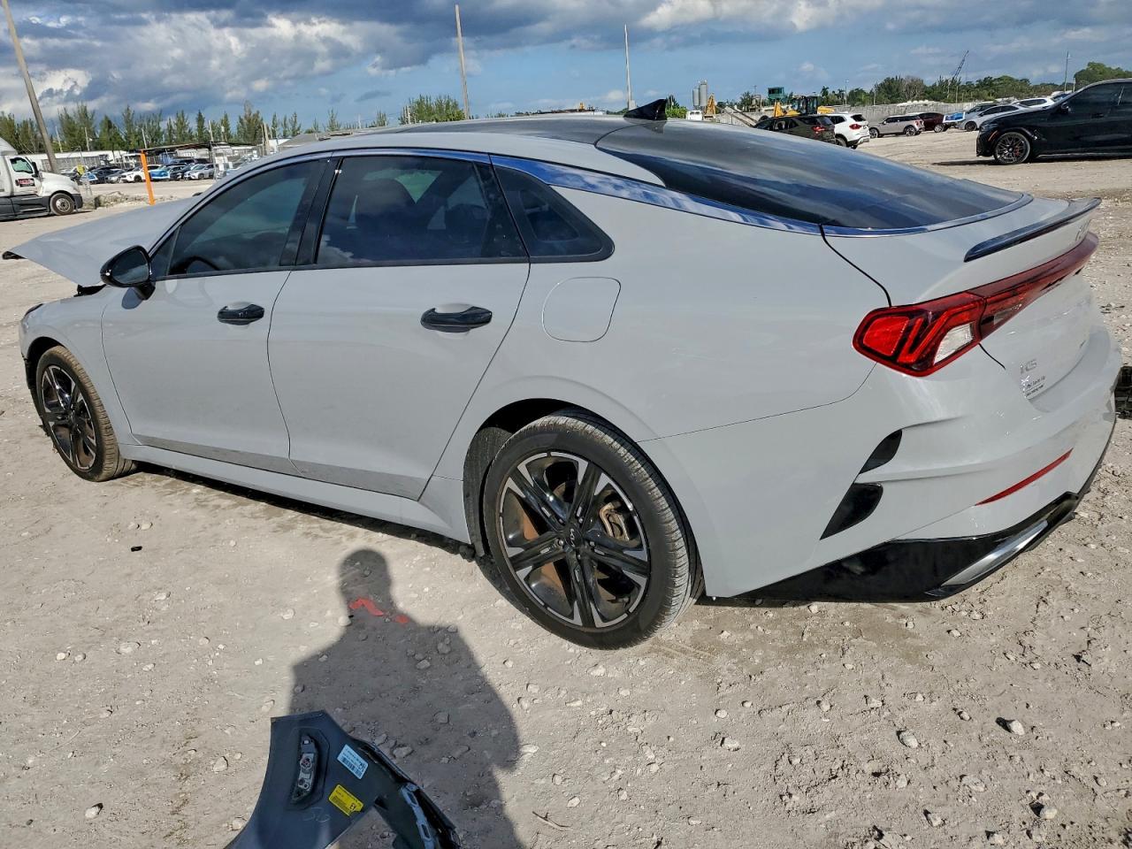 2023 KIA K5