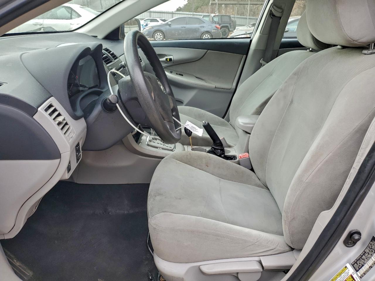 2011 TOYOTA COROLLA