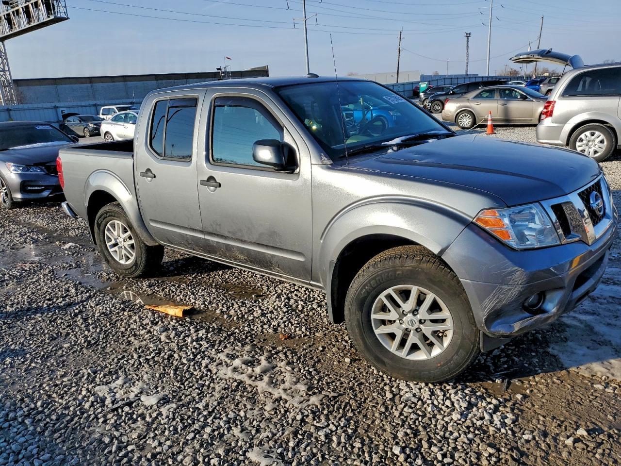 2017 NISSAN Frontier
