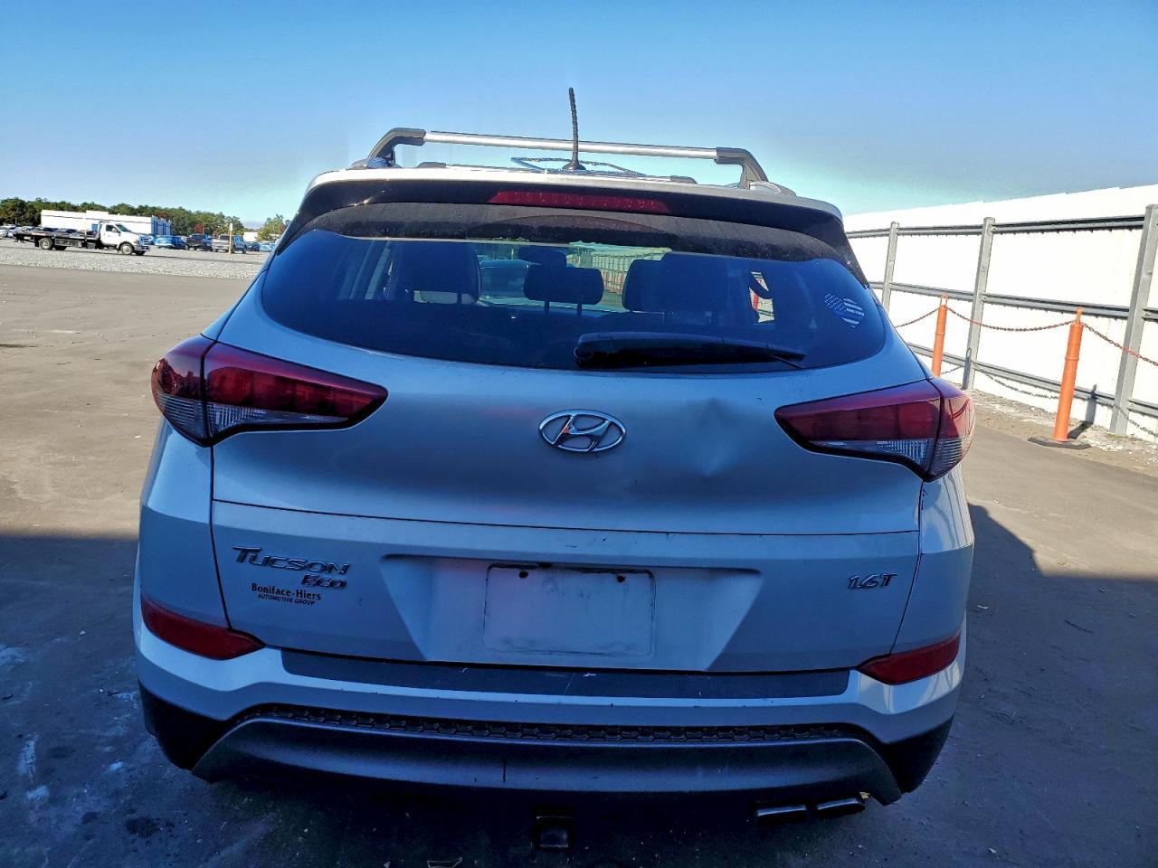 2016 HYUNDAI TUCSON