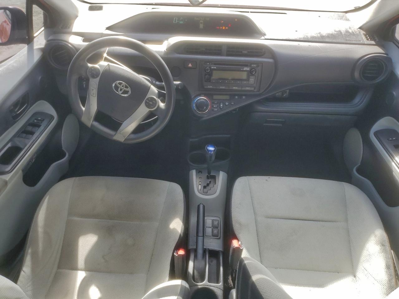 2012 TOYOTA Prius c