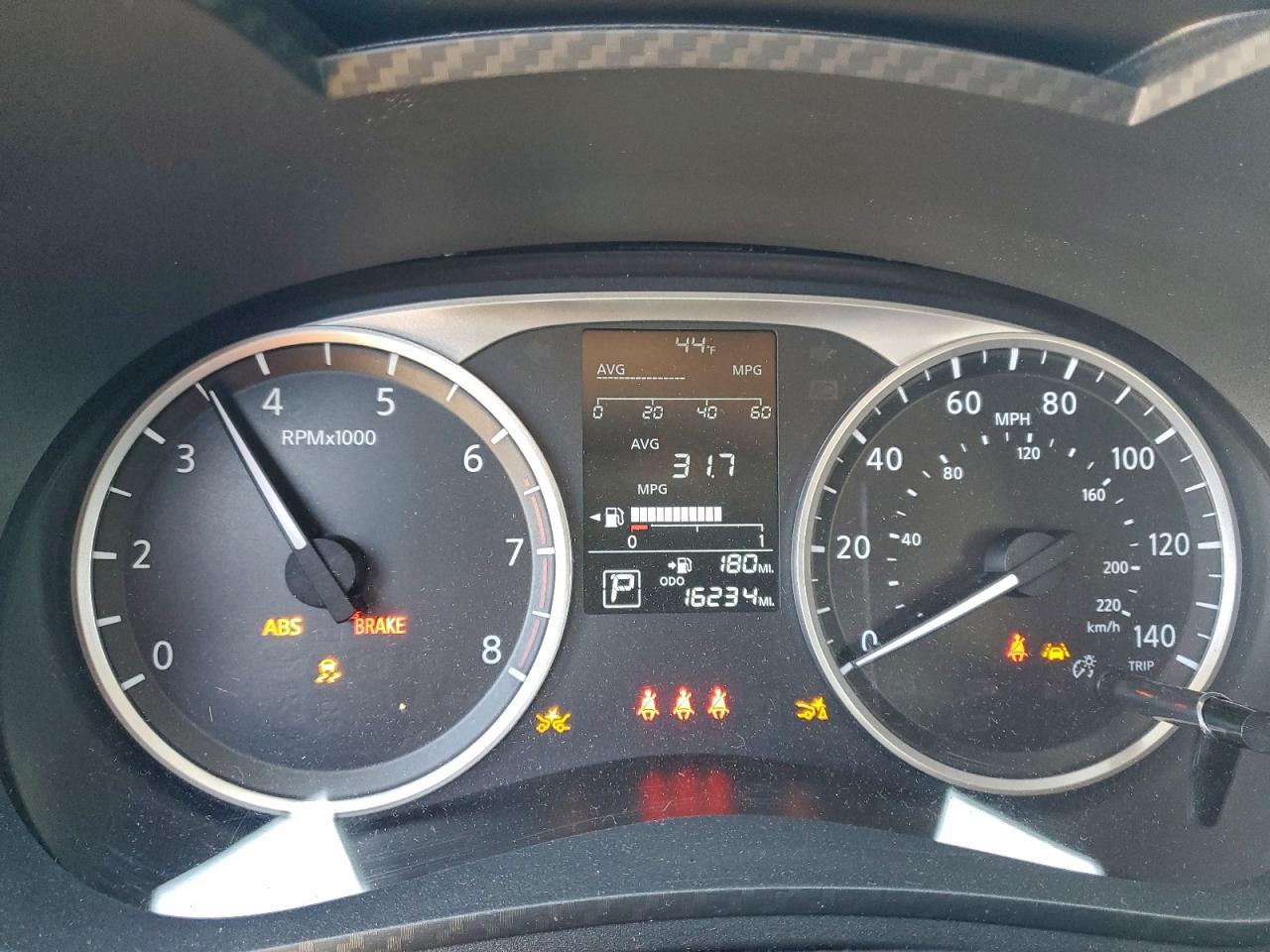 2024 NISSAN VERSA