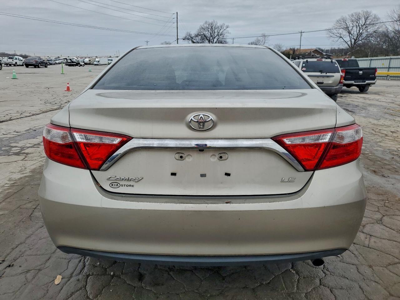 2016 TOYOTA CAMRY