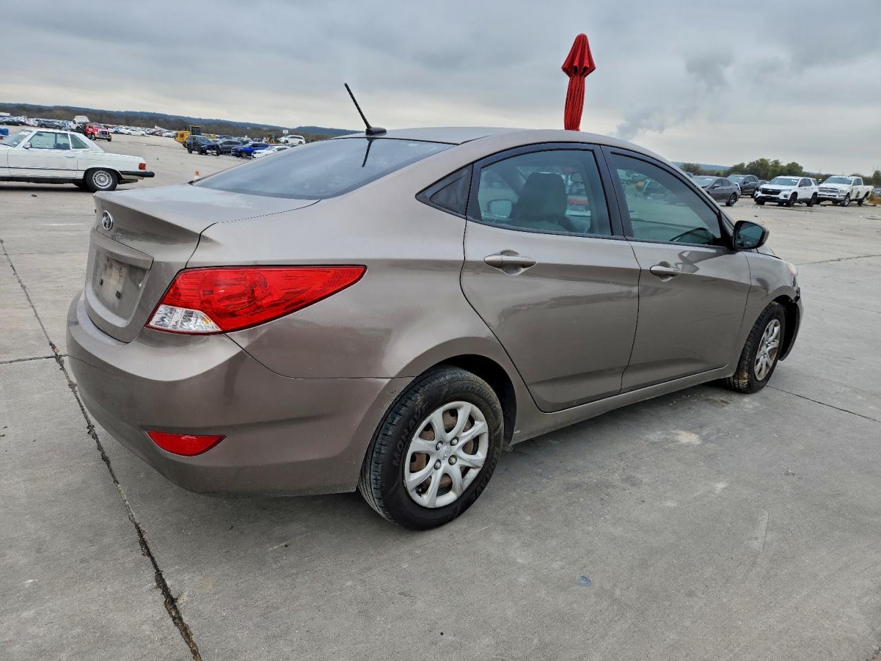 2013 HYUNDAI ACCENT