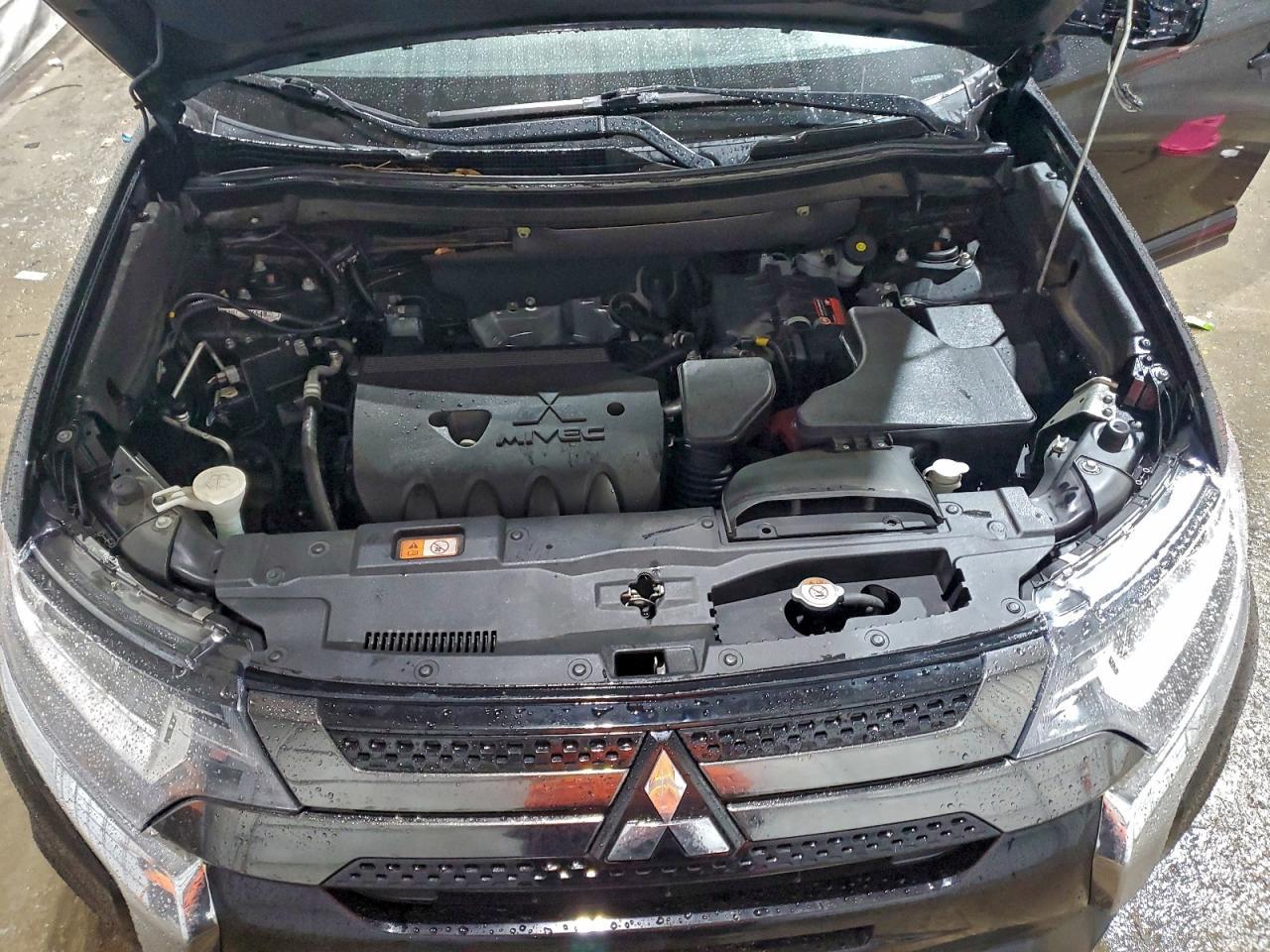 2019 MITSUBISHI outlander