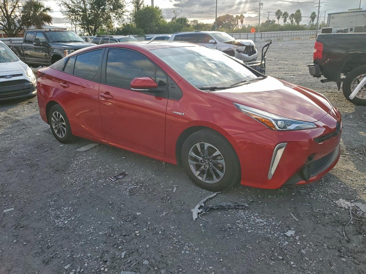 2022 TOYOTA PRIUS