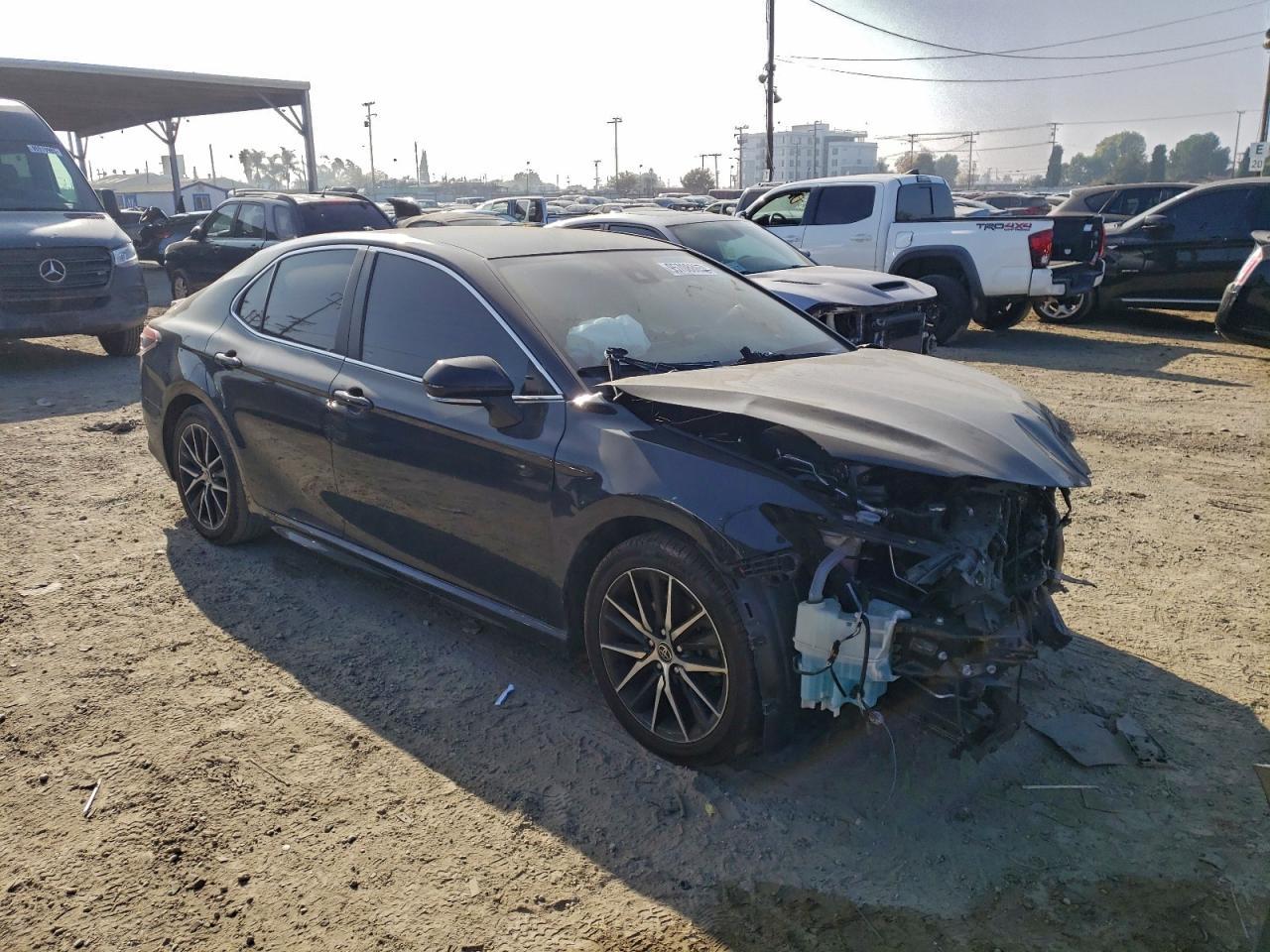 2022 TOYOTA CAMRY