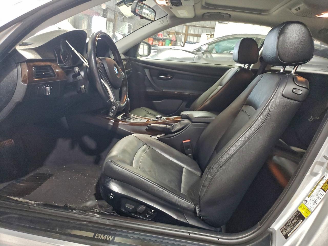 2011 BMW 3 SERIES