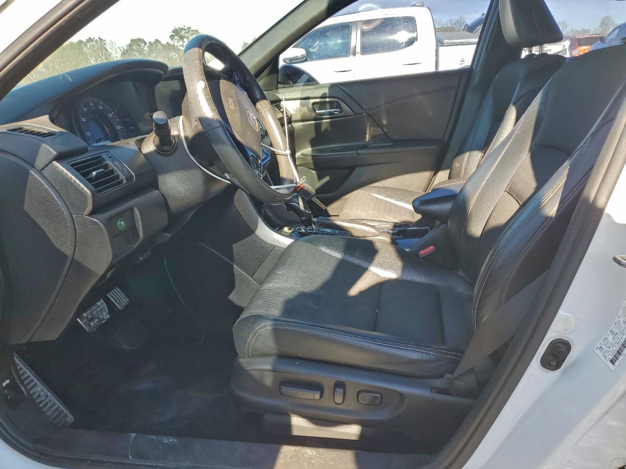 2016 HONDA ACCORD