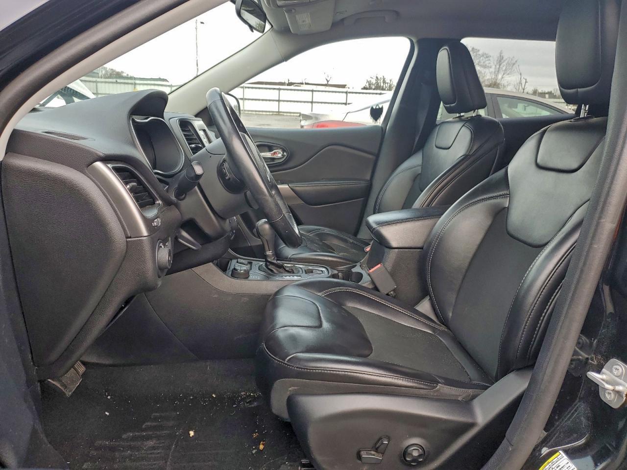 2019 JEEP CHEROKEE