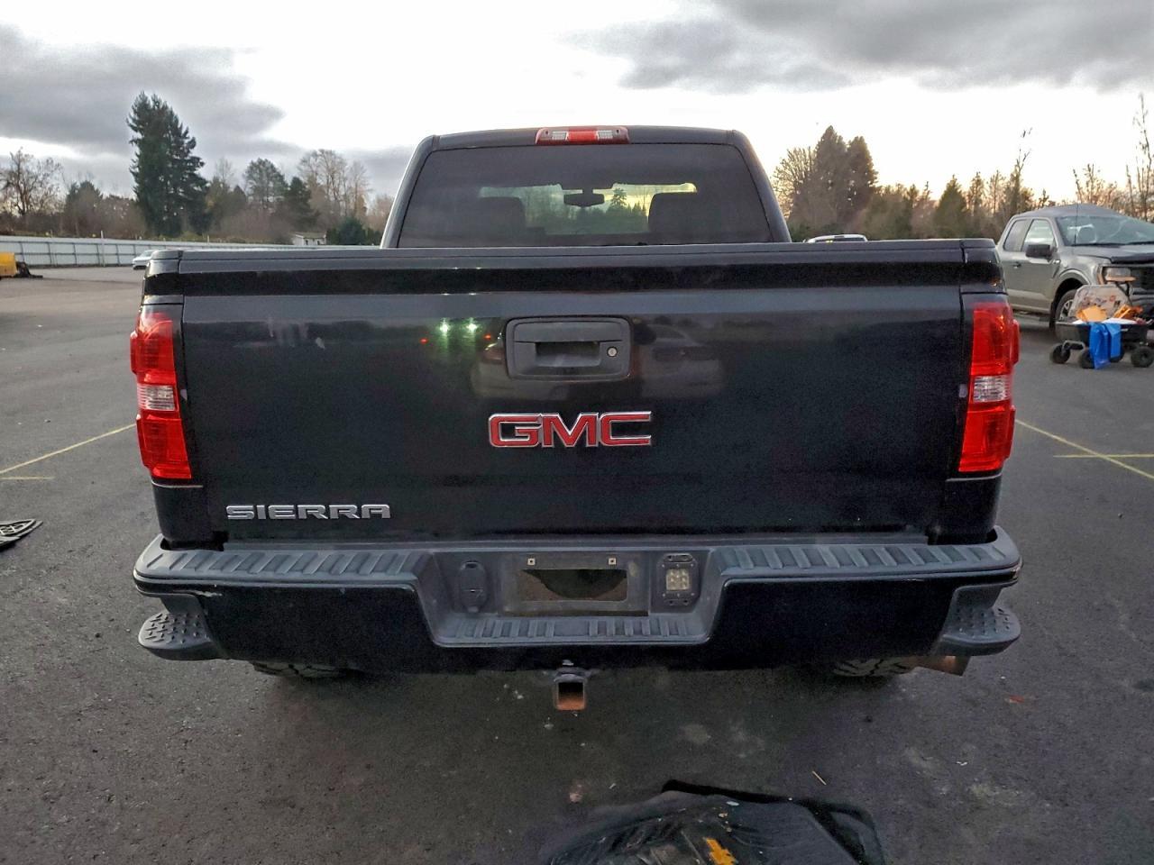 2016 GMC Sierra