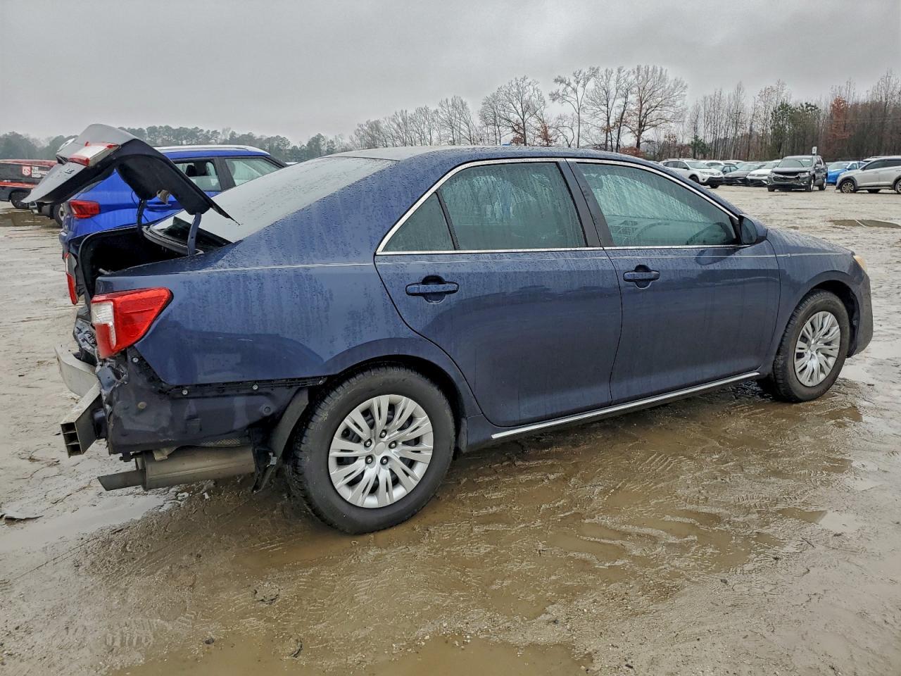2014 TOYOTA CAMRY