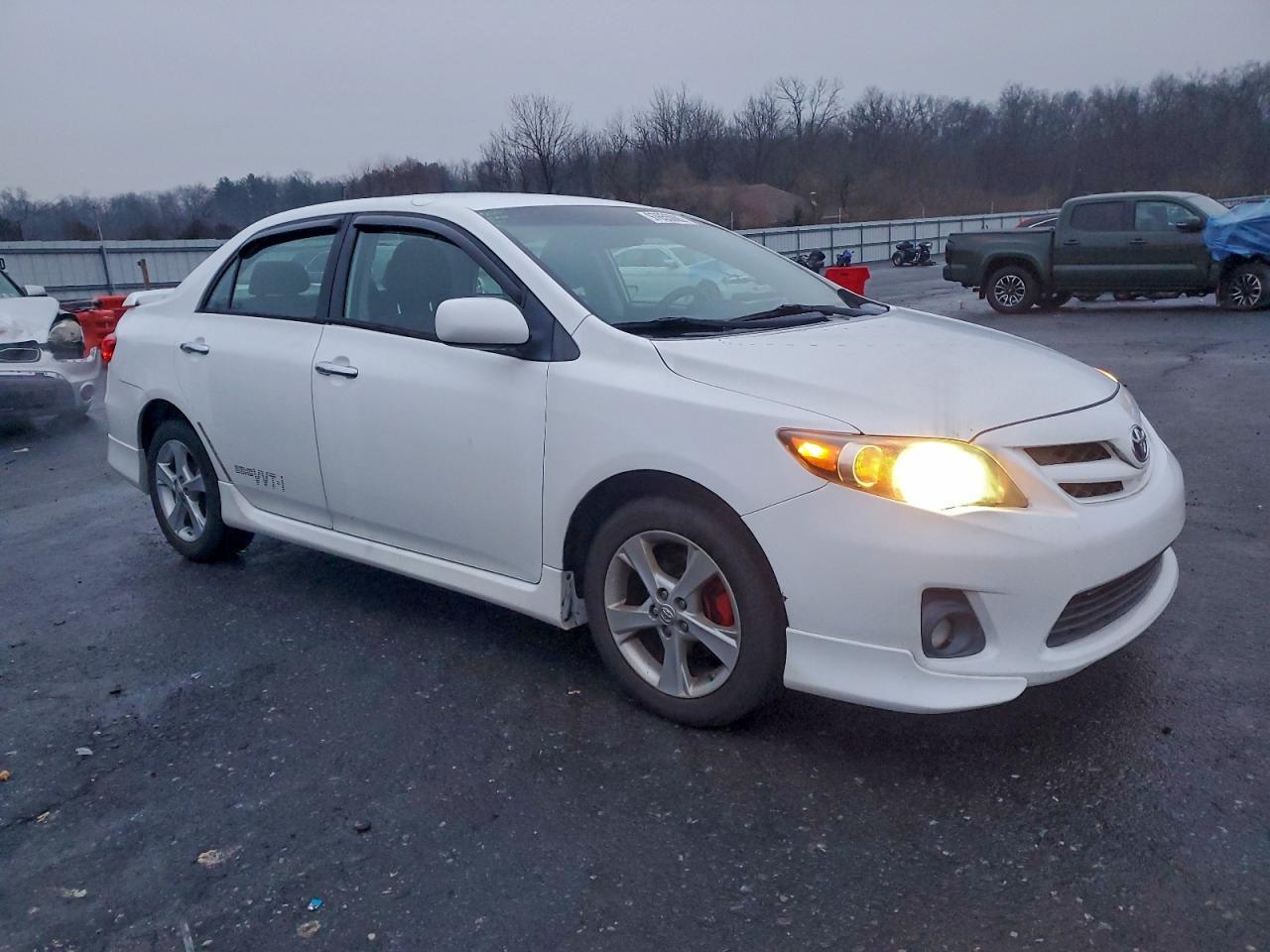 2011 TOYOTA COROLLA