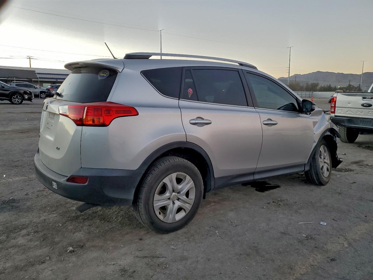 2015 TOYOTA RAV4