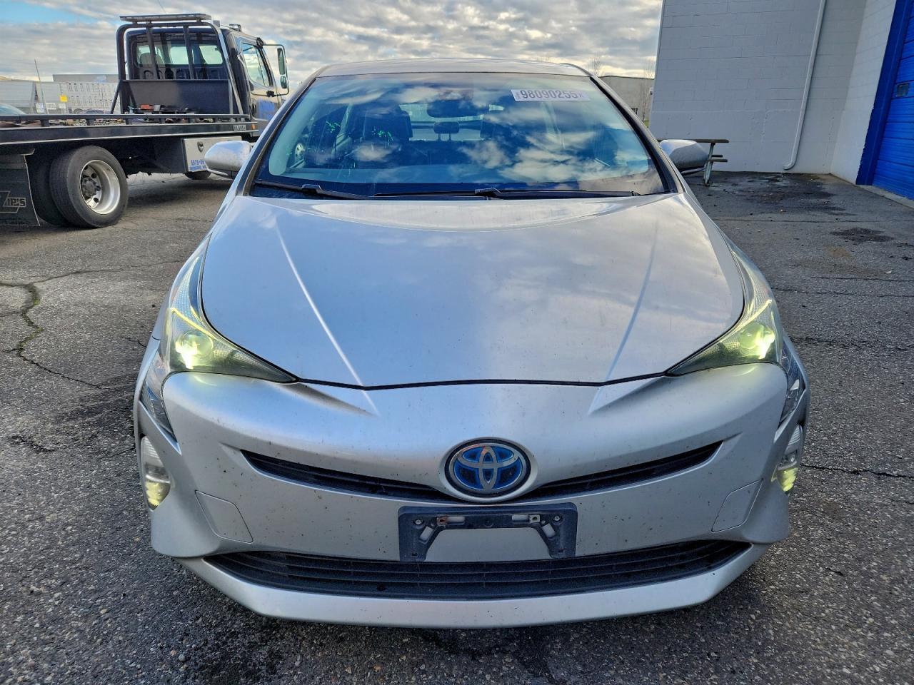 2017 TOYOTA PRIUS