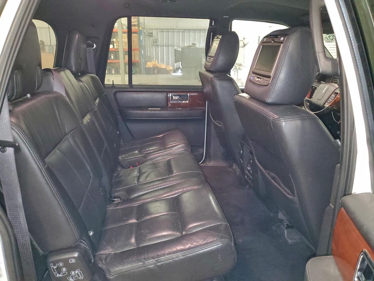 2014 LINCOLN Navigator