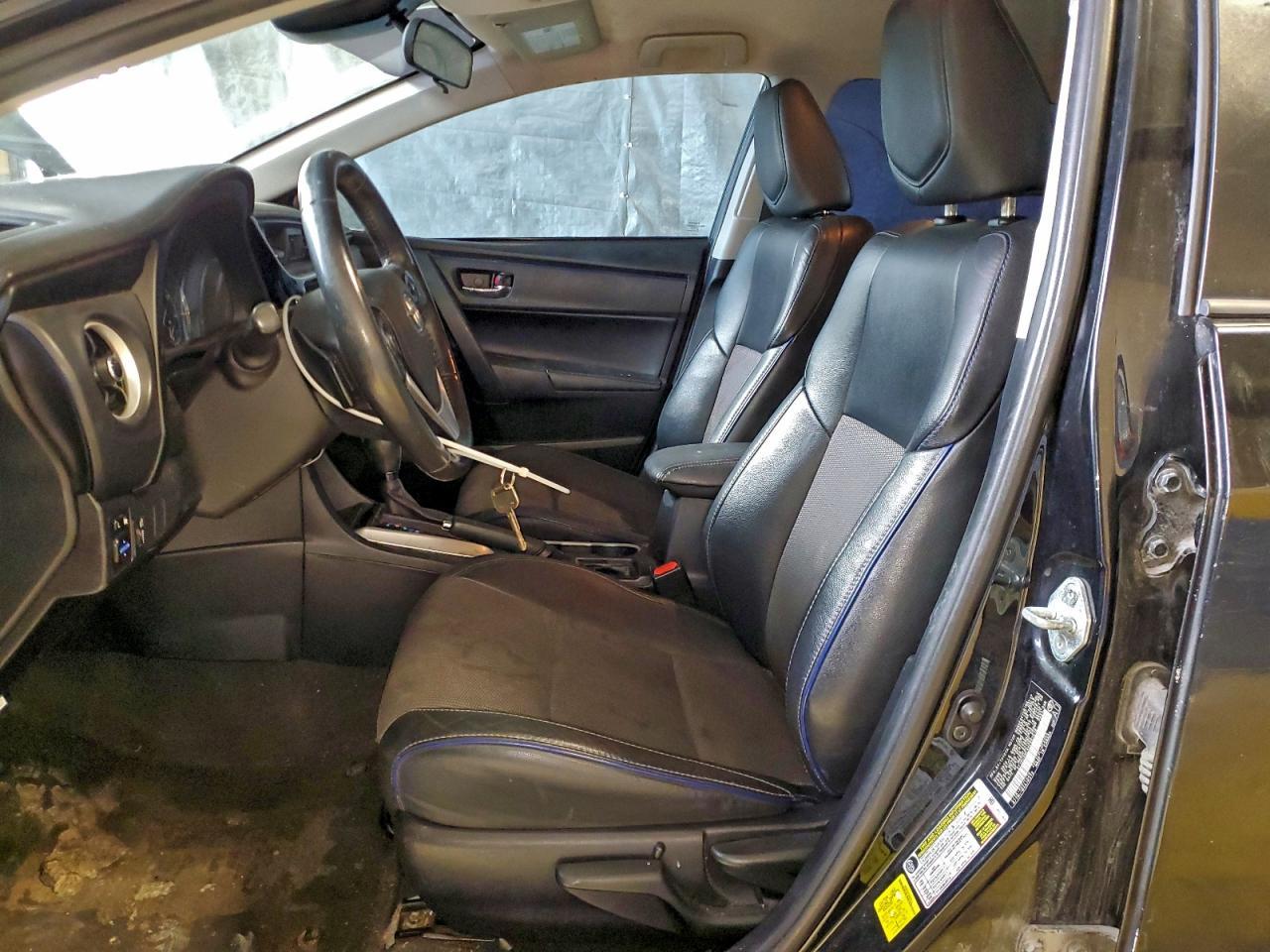 2017 TOYOTA COROLLA