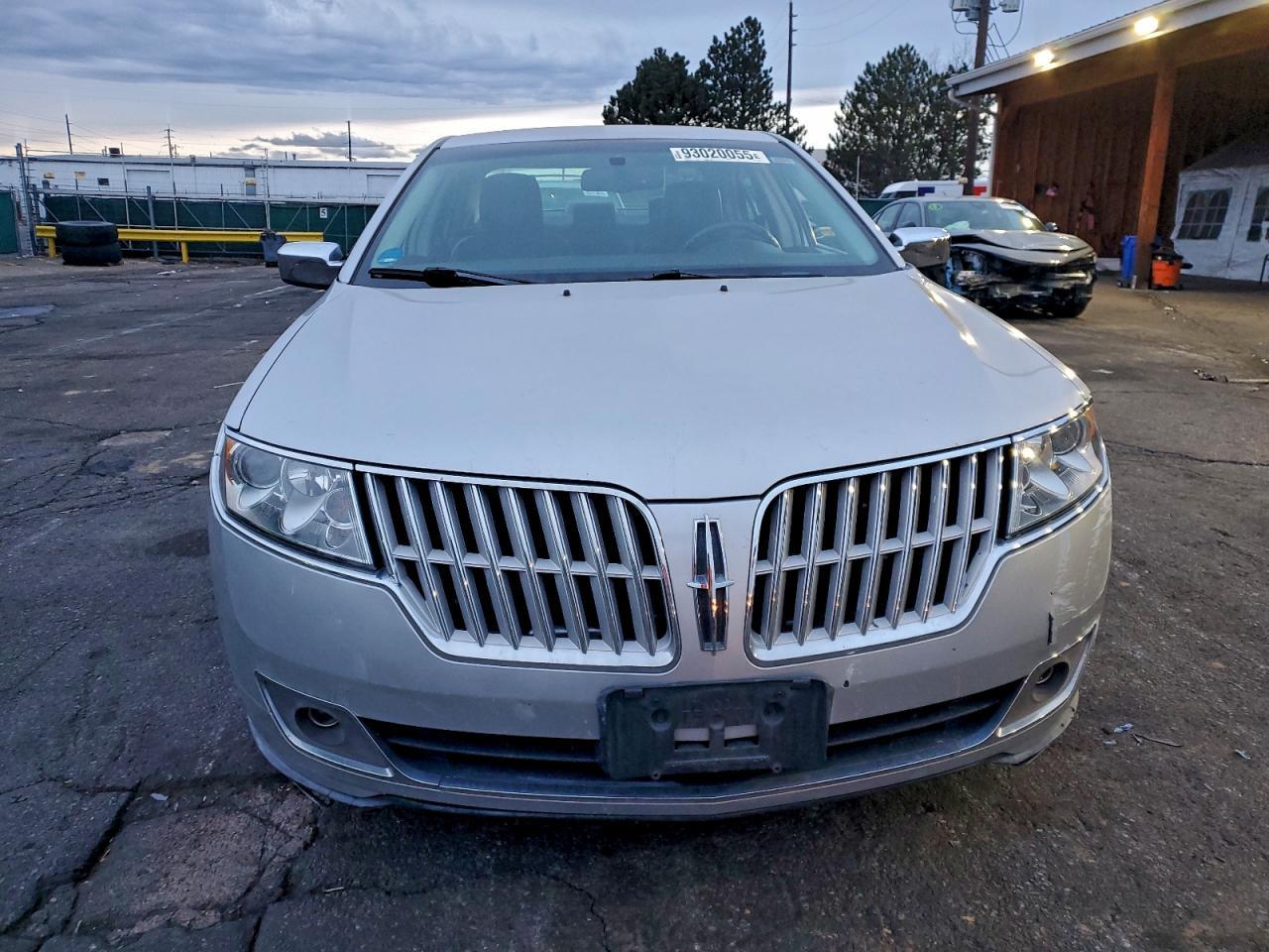 2010 LINCOLN MKZ