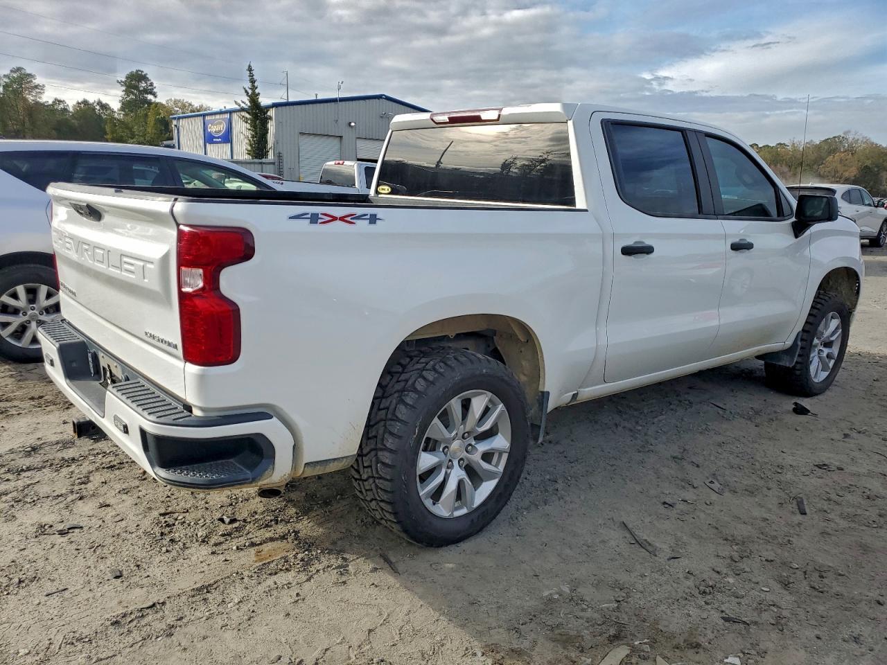 2023 CHEVROLET Silverado