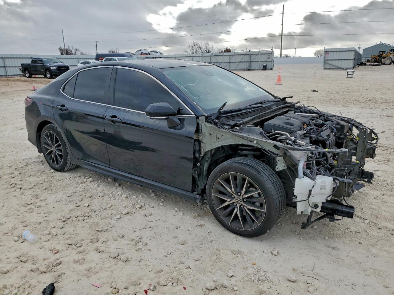 2022 TOYOTA CAMRY