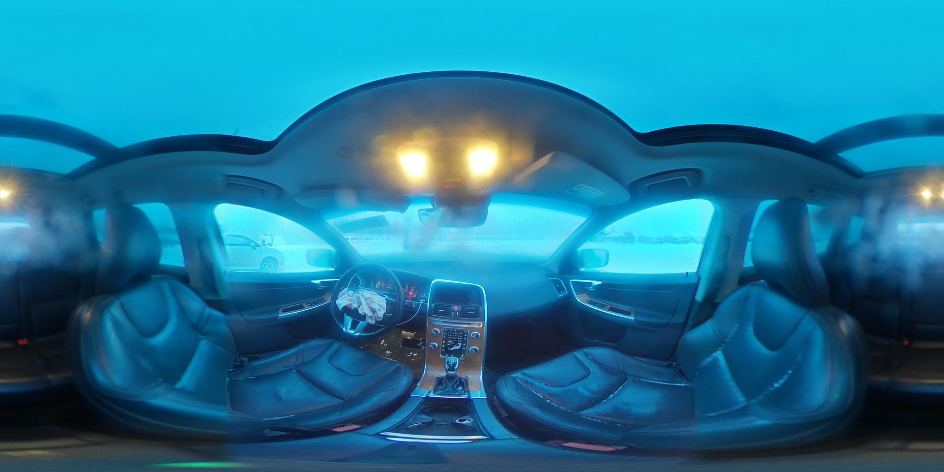 2017 VOLVO XC60