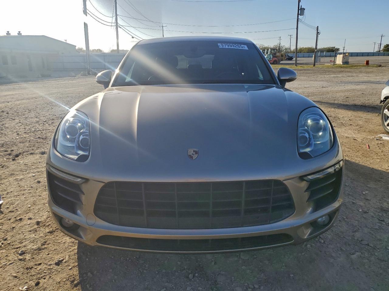 2015 PORSCHE Macan