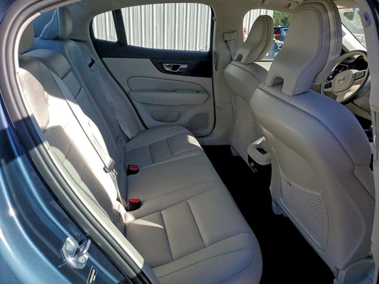 2019 VOLVO S60
