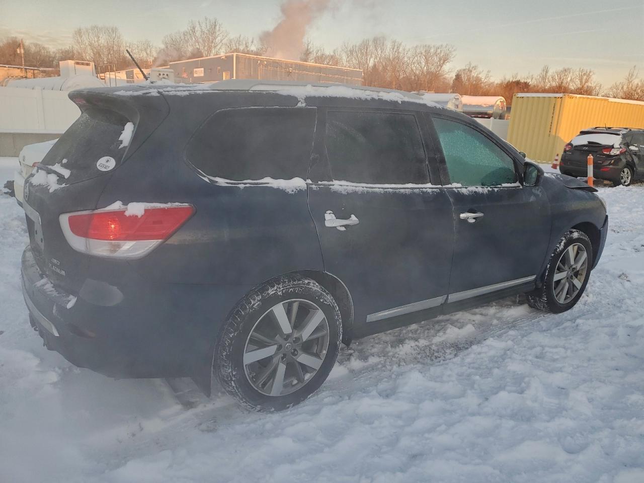 2015 NISSAN PATHFINDER