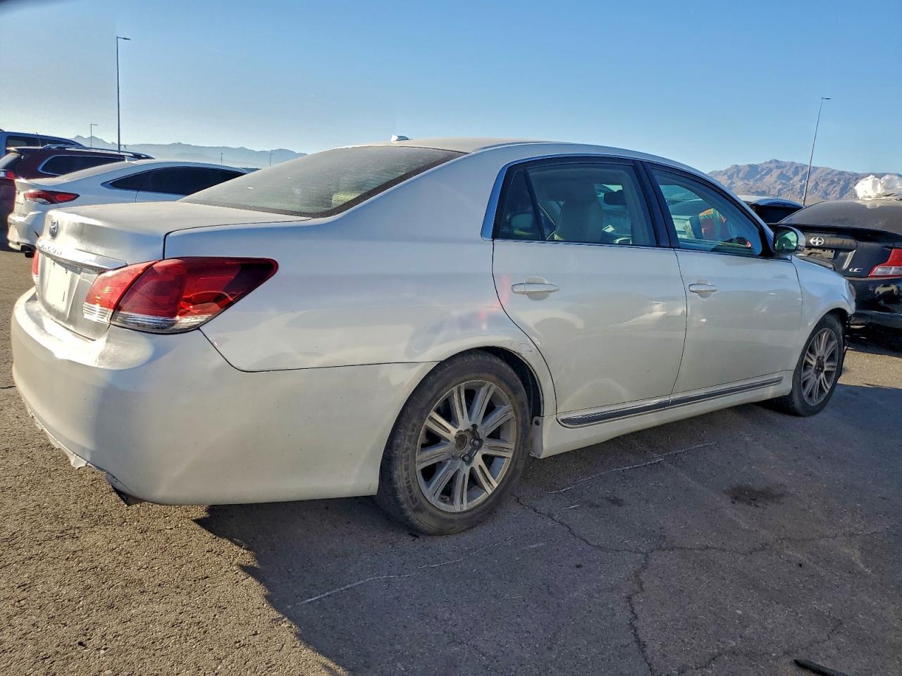 2012 TOYOTA Avalon