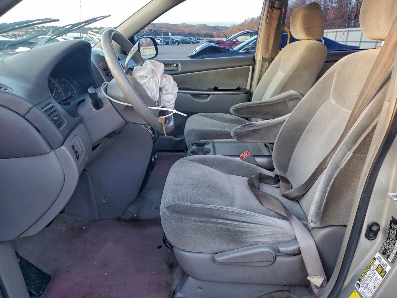 2007 TOYOTA SIENNA