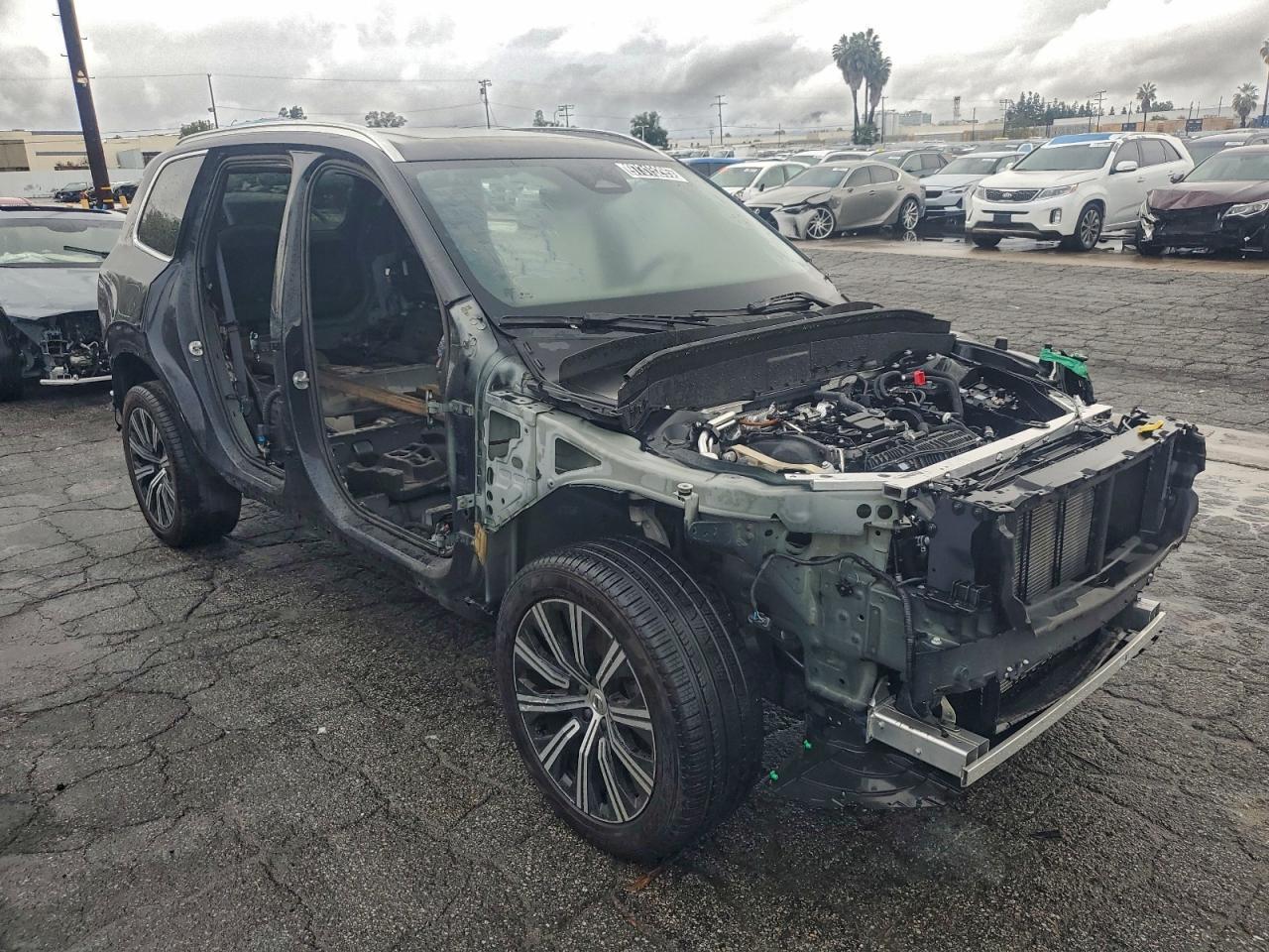 2024 VOLVO XC90