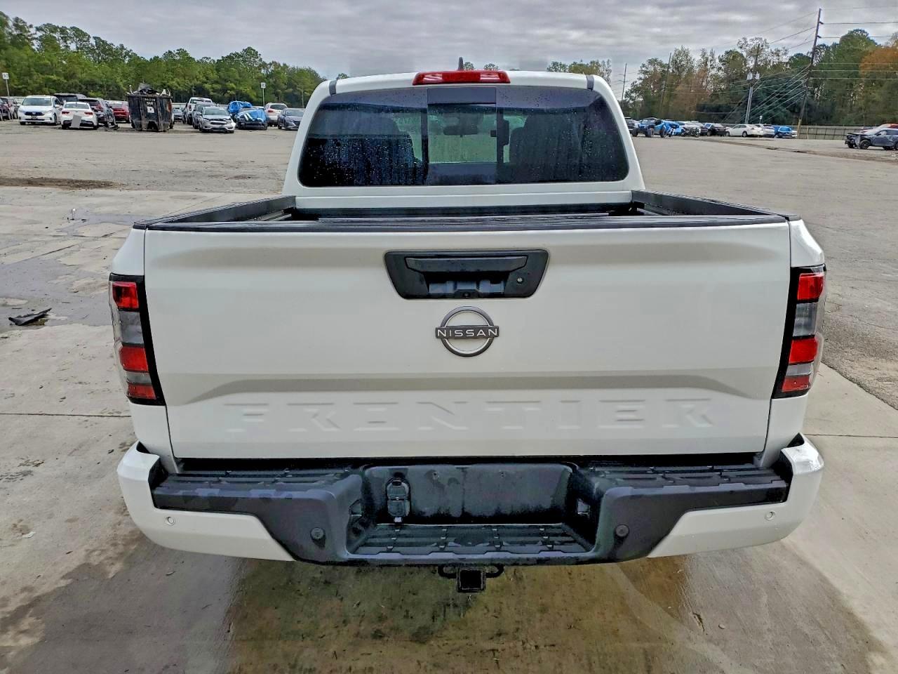 2025 NISSAN Frontier