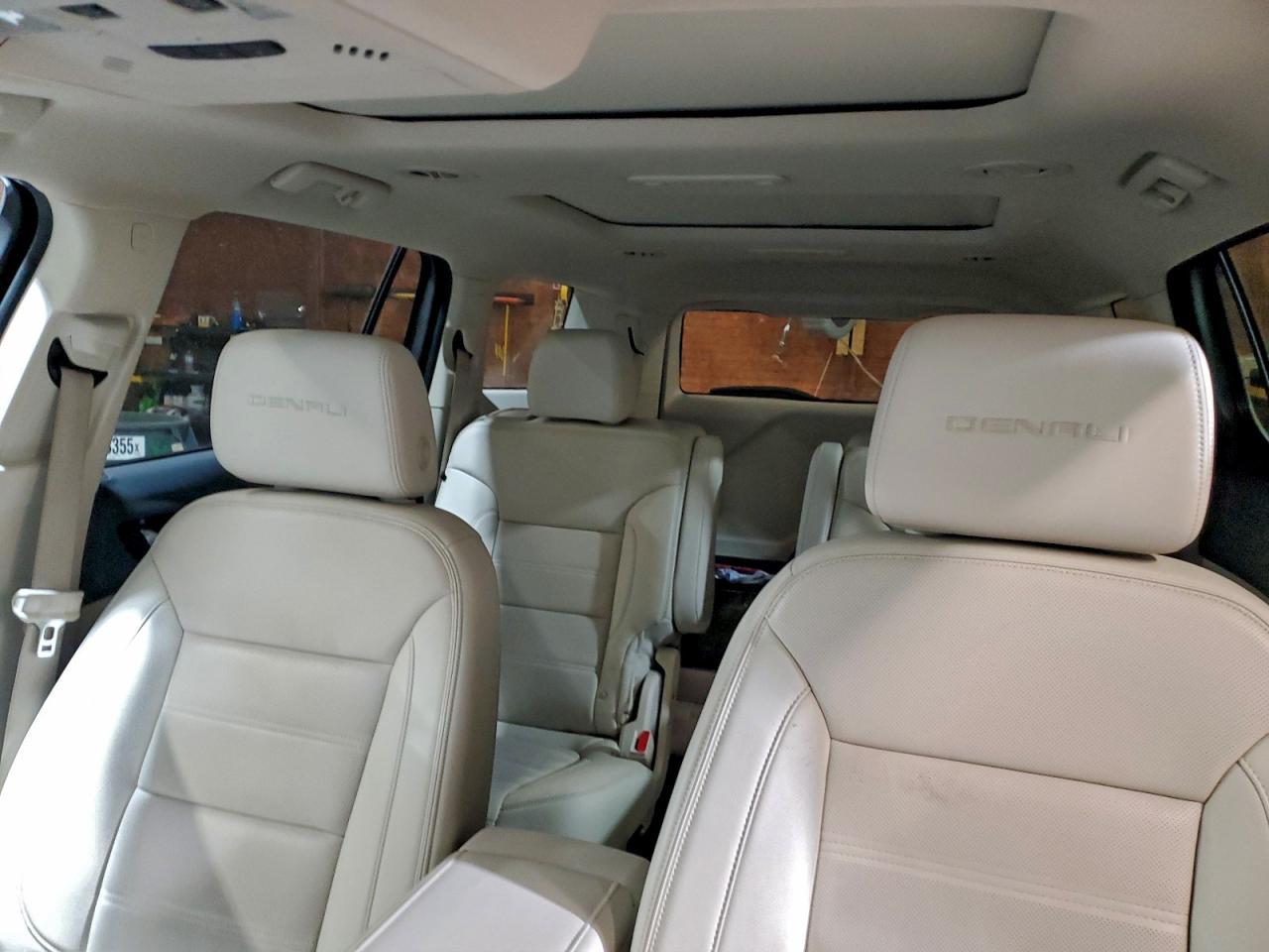 2022 GMC ACADIA