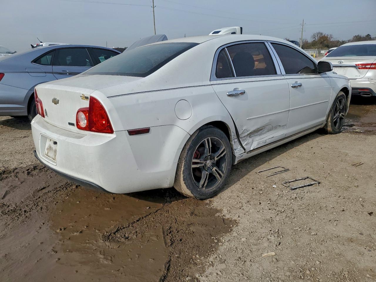 2011 CHEVROLET MALIBU