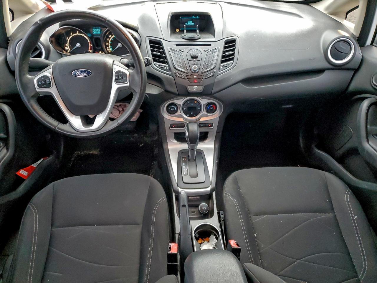 2015 FORD Fiesta