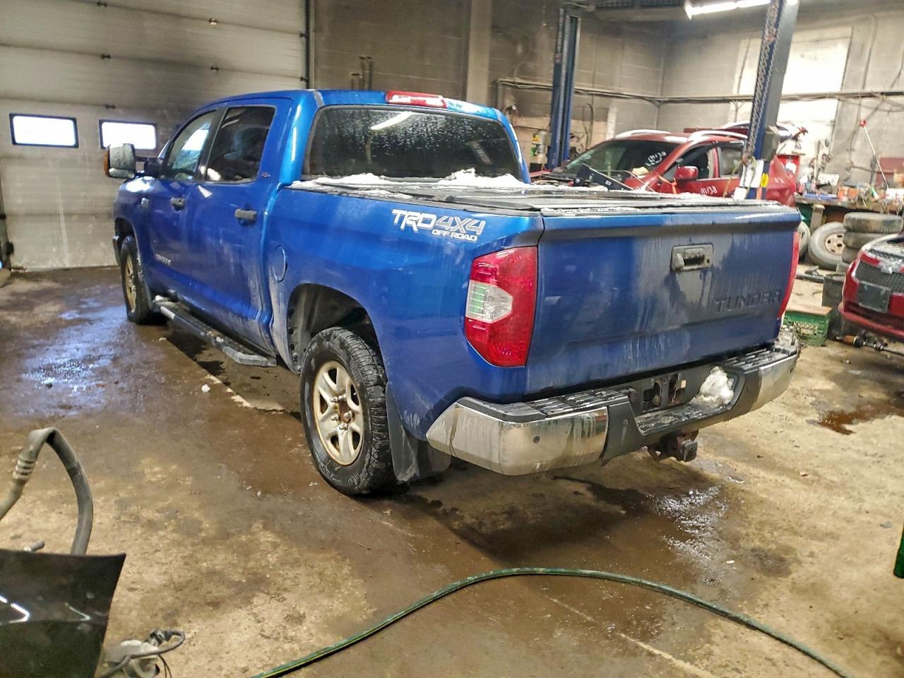 2017 TOYOTA TUNDRA