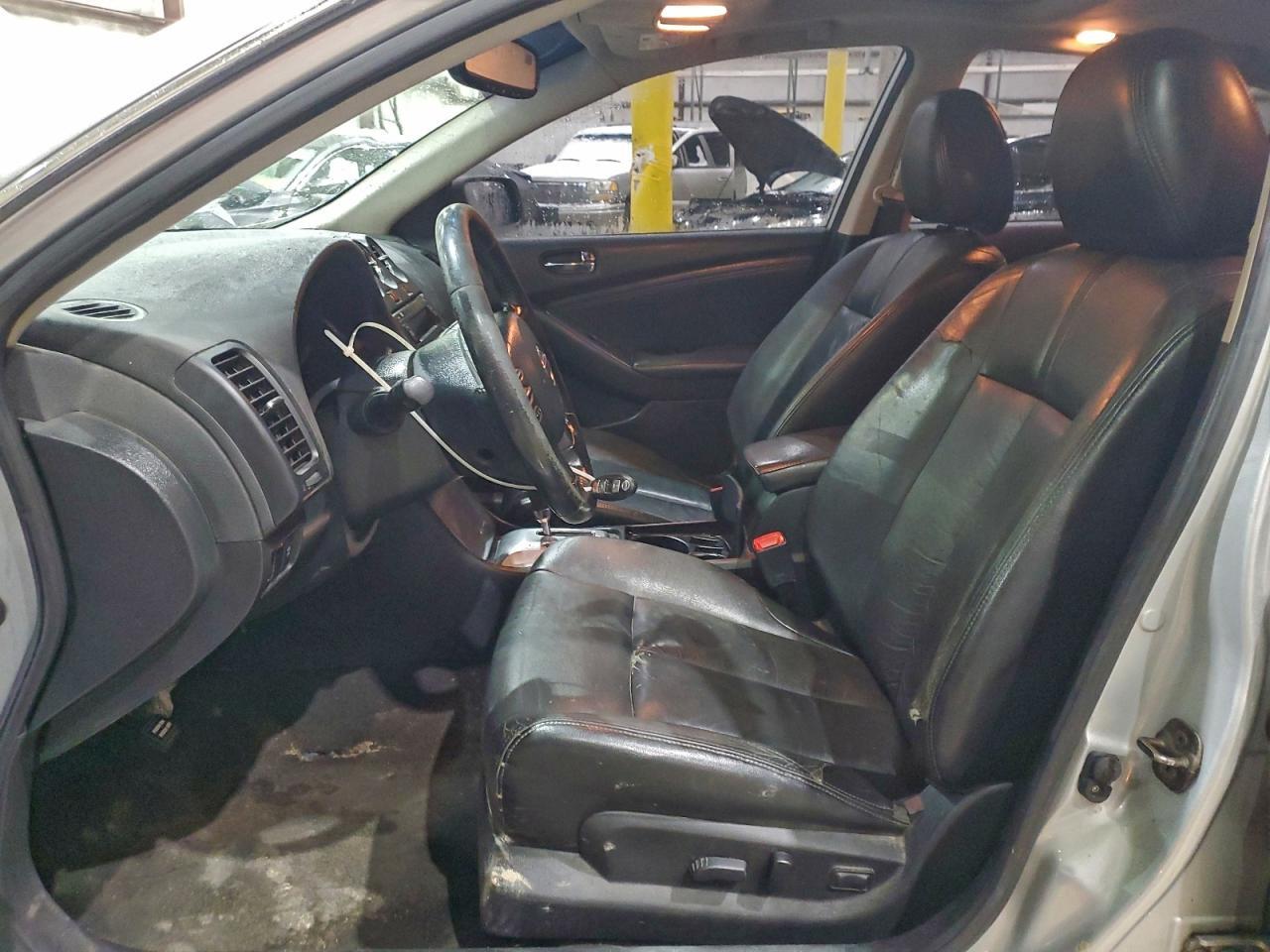 2010 NISSAN ALTIMA