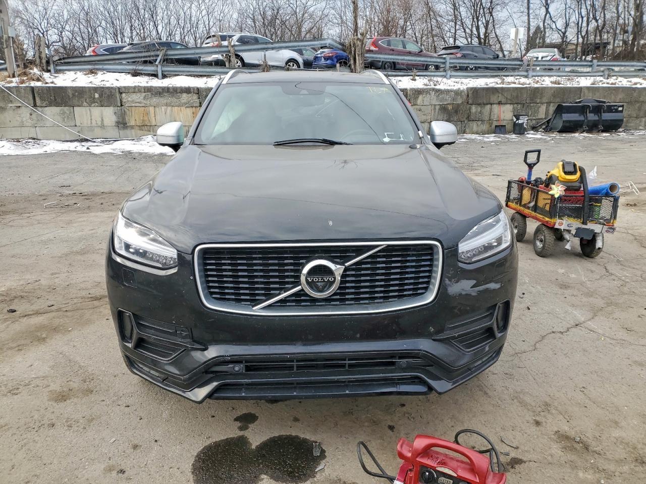2016 VOLVO XC90