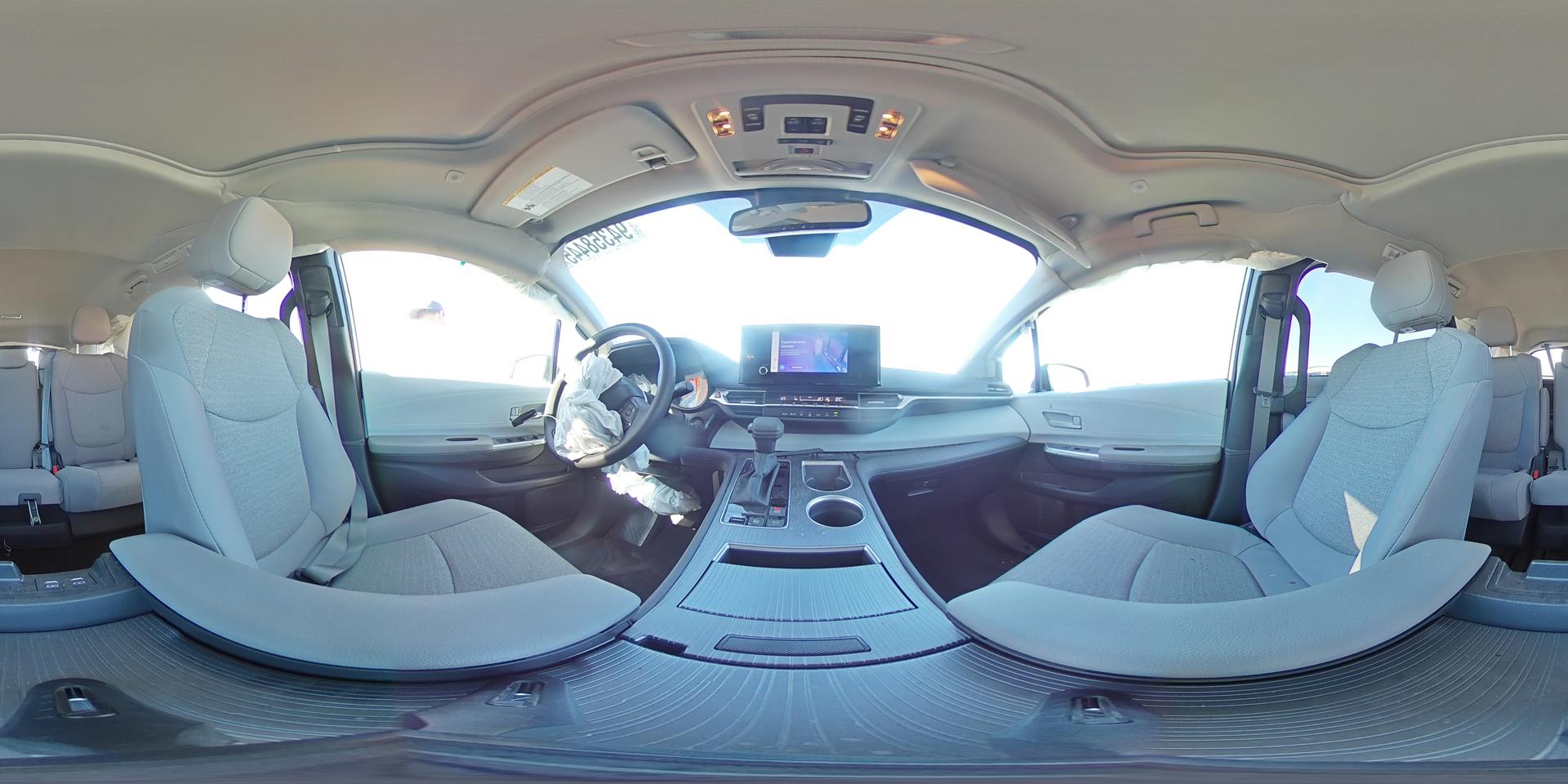 2025 TOYOTA SIENNA